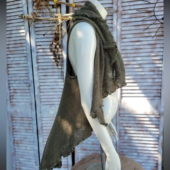 EQUINOXE boho sweater vest shawl, hi-low, rayon - Picture 2 of 7